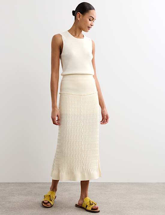 Merino Wool Rich Knitted Pleated Midi Skirt