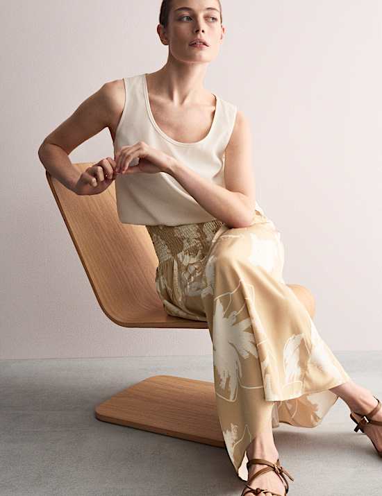 Μίντι φούστα σε γραμμή Α με φλοράλ σχέδιο από 100% μετάξι