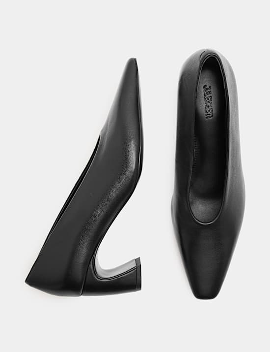 Escarpins en cuir &agrave; talons carr&eacute;s et bout pointu