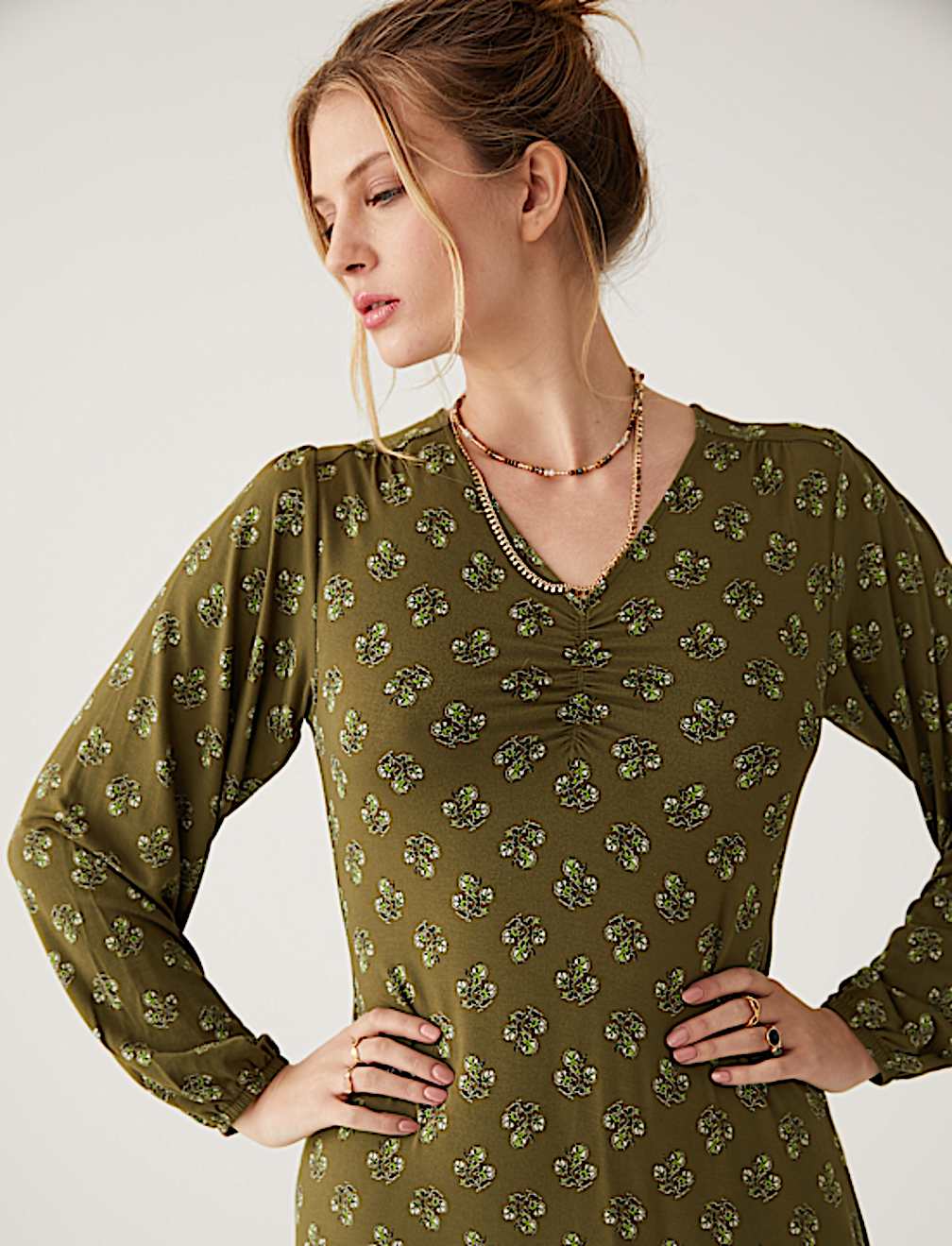 Jersey Floral V-Neck Knee Length Tea Dress