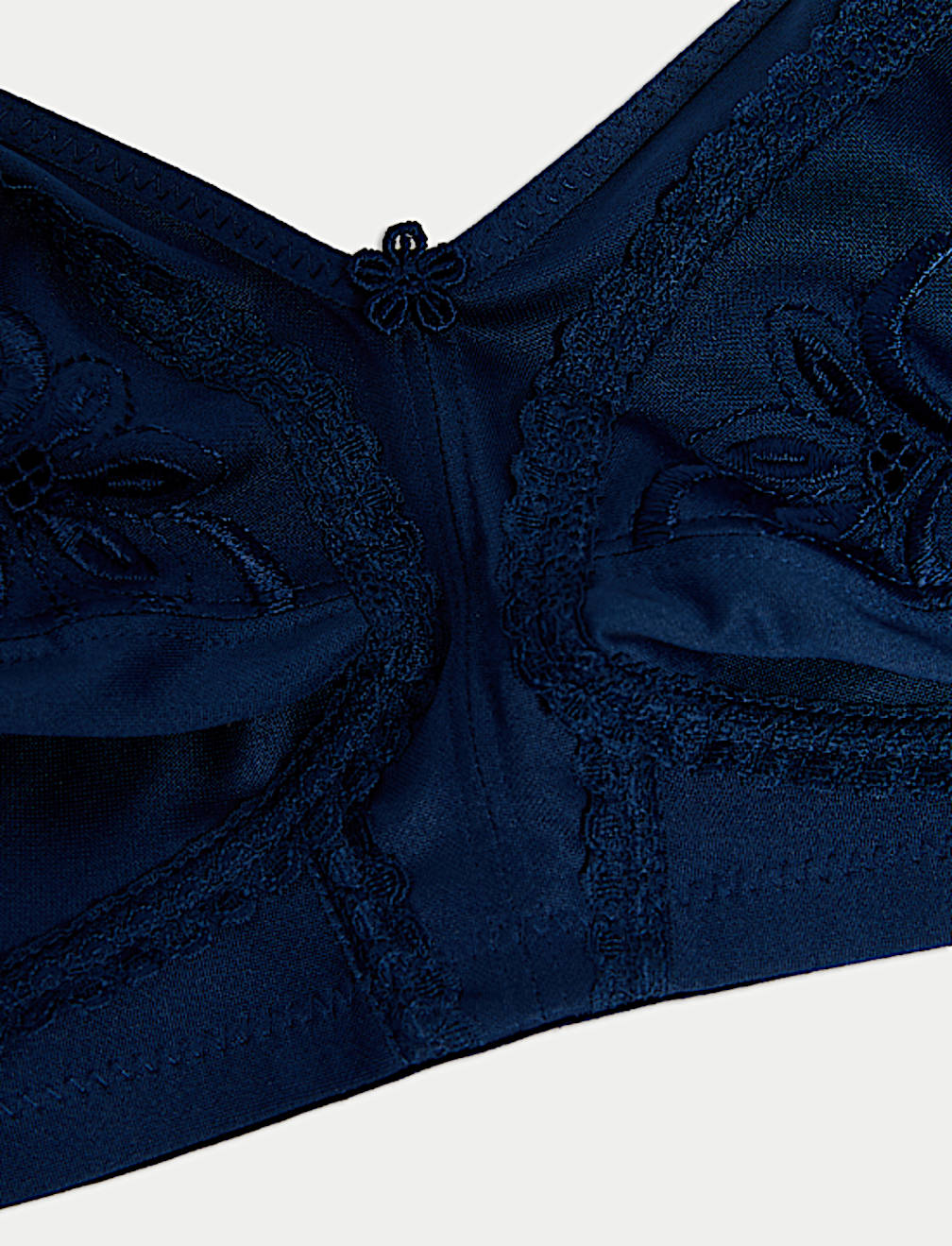 Embroidered Non Wired Total Support Bra