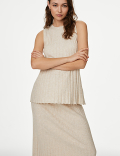 Textured Crew Neck Knitted Top