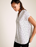 Leaf Print V-Neck Sleeveless Shell Top