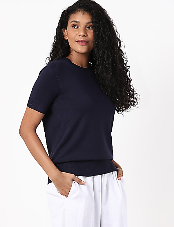 Knitted Crew Neck Short Sleeve Top