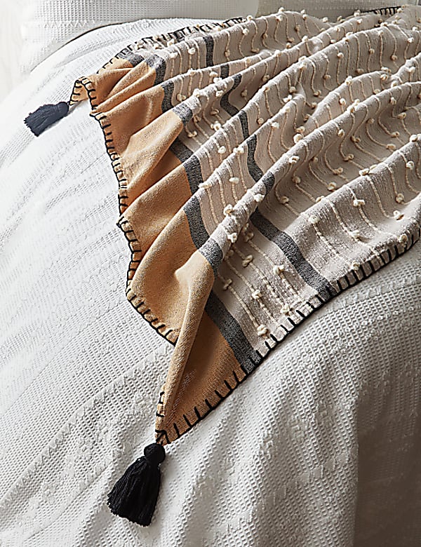 Casablanca Collection Belvedere Throw