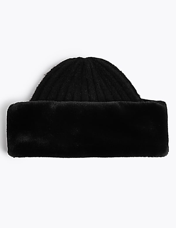 Knitted Textured Cossack Hat