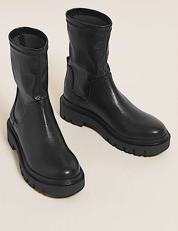 Chunky Cleated Flatform Ankle Boots