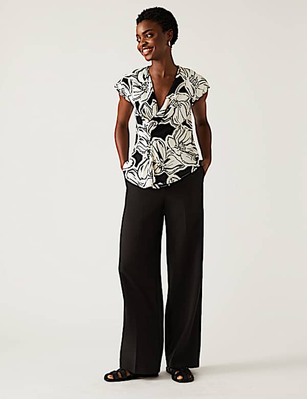 Floral V-Neck Knot Front Blouse