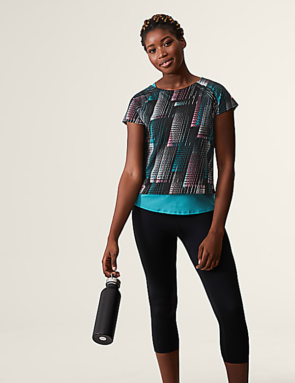 Printed Scoop Neck Double Layer T-Shirt