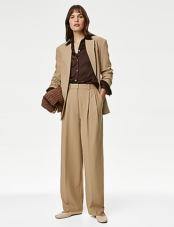Pleat Front Relaxed Wide Leg Trousers