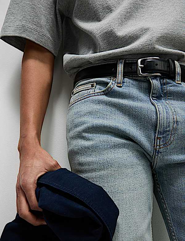 Straight Fit Vintage Wash Stretch Jeans