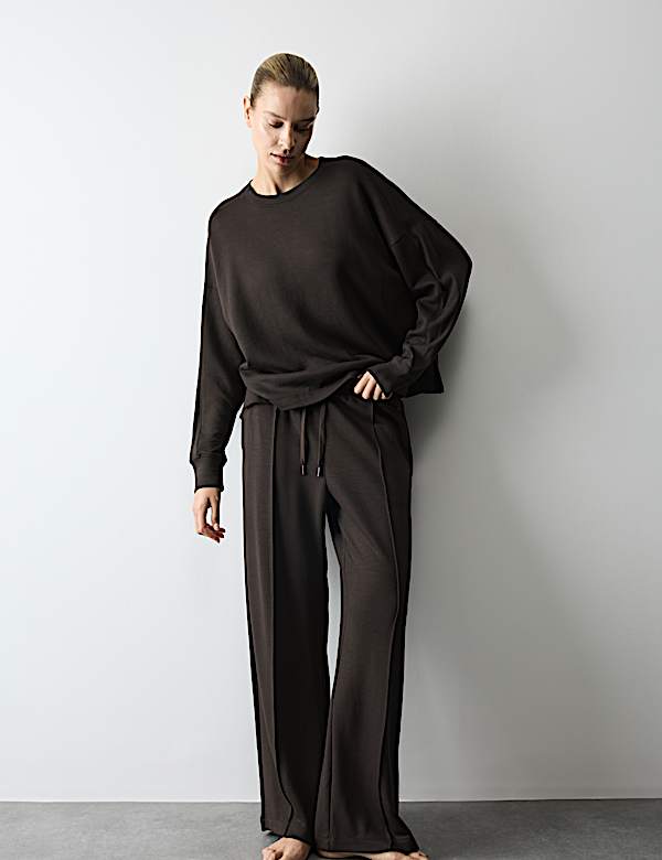Scuba Lounge Sweatshirt & Bottom Set