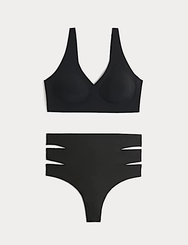 Neviditeln&yacute; Body Invisibles&trade; zkr&aacute;cen&yacute; top bez kostic (A&ndash;E) - CZ