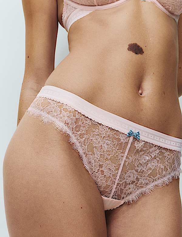 Anna Plunge-BH mit Bügel und Spitzenbesatz im Set (A–E) - DE