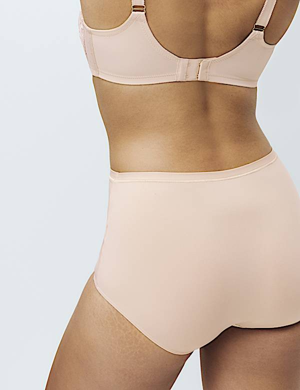 Soutien-gorge en dentelle Amelia à armatures, doté de la technologie Natural Lift™, bonnets emboîtants F+ - CH