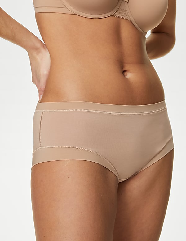 Flexifit&trade; Wired Full-Cup T-Shirt Bra Set A-E - SE