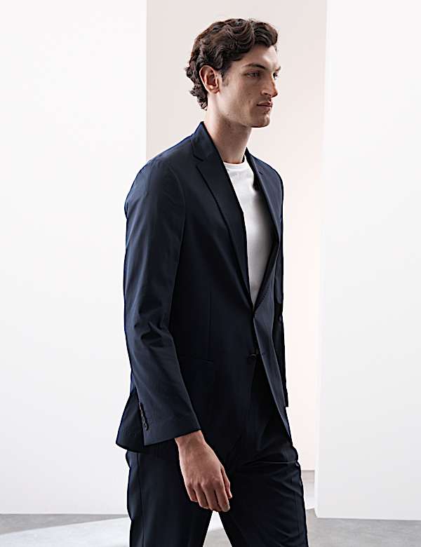 Auf Figur geschnittener, packbarer Anzug - AT