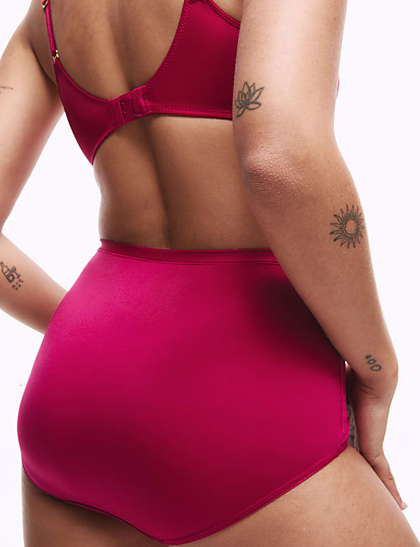 Soutien-gorge Amelia sans armature orné de dentelle, bonnets emboîtants A à E - LU