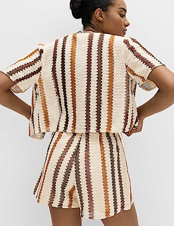 סט לחוף של חולצה ומכנסיים קצרים - IL