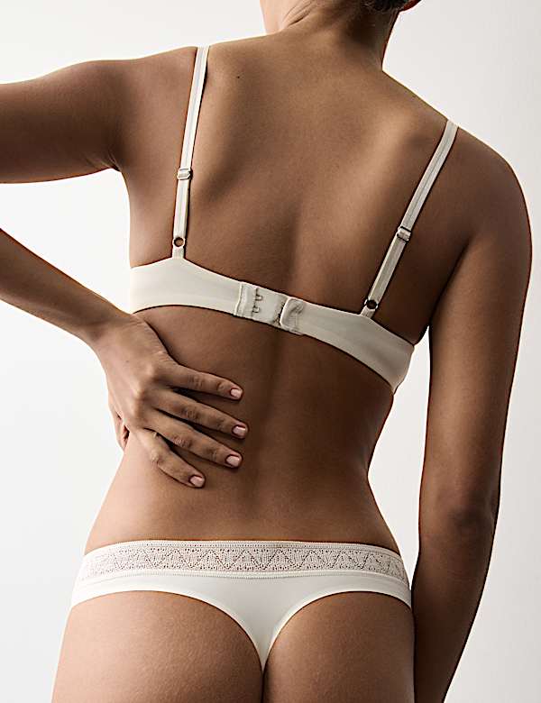 Boston Non Wired Plunge Bra Set A-E - JP