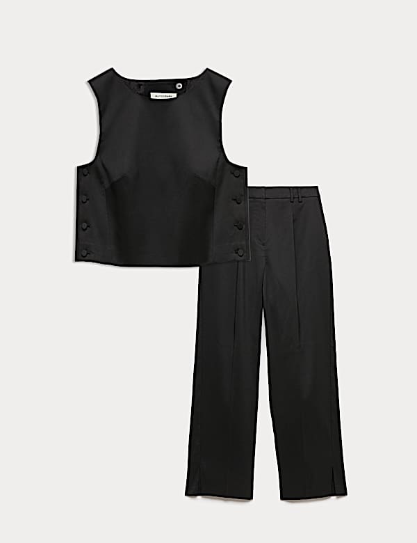 Set aus eng geschnittenem Oberteil und Hose - DE