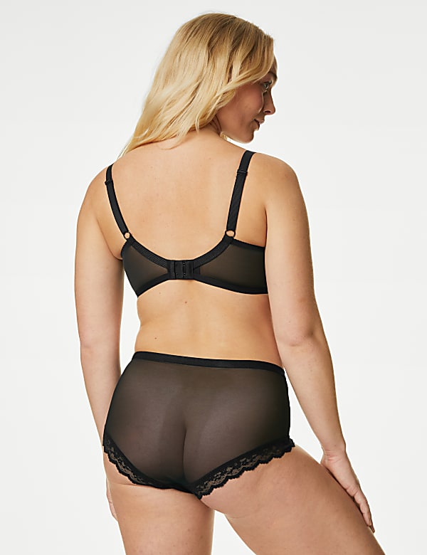 Soutien-gorge ampliforme &agrave; bordures en dentelle, bonnets embo&icirc;tants A&nbsp;&agrave;&nbsp;F - CH