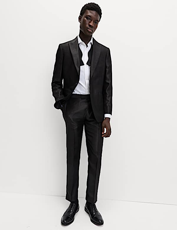 חליפת טוקסידו מבריקה בגזרה מחויטת ובטקסטורה - IL