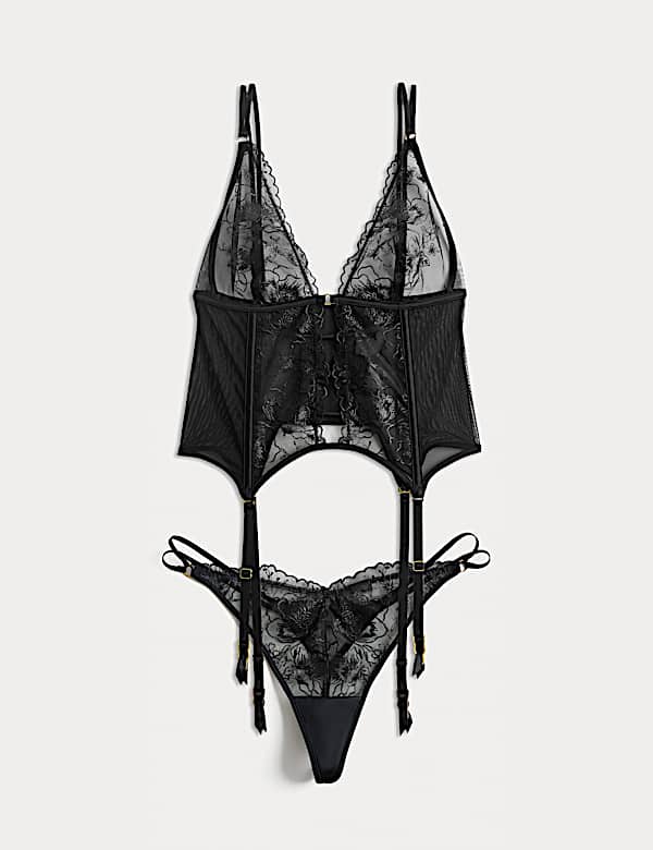 Arianna Embroidery Non Wired Basque Set - US