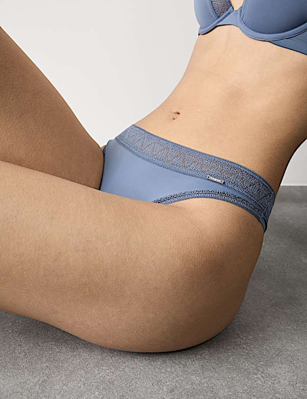 Boston Microfibre Lace Trim Wired Plunge Bra Set - US