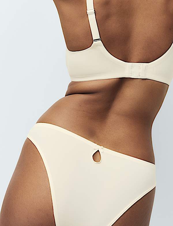 Embrace Wired Extra Support Bra Set F-J - ID