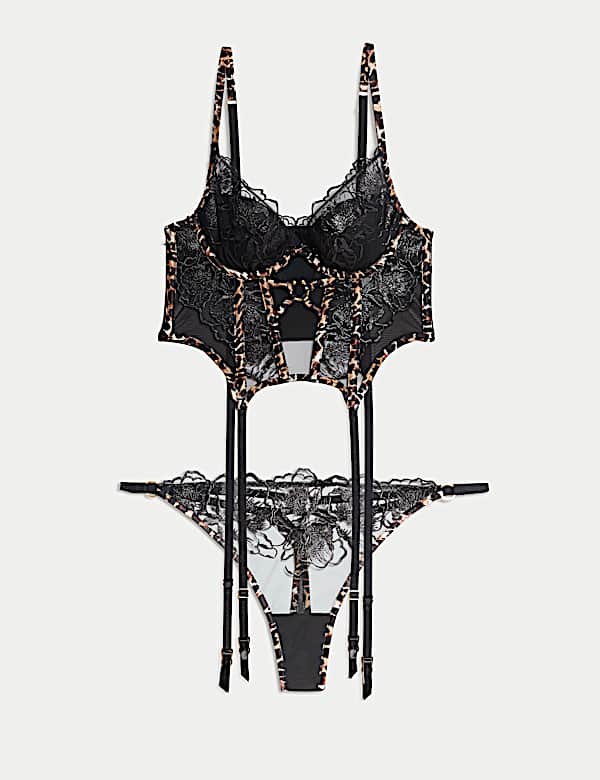 Gala Embroidery Wired Basque Set A-D - AT