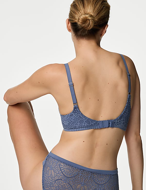 Soutien-gorge invisible &agrave; armatures dot&eacute; de la technologie Body Soft&trade;, bonnets embo&icirc;tants A &agrave; F - FR