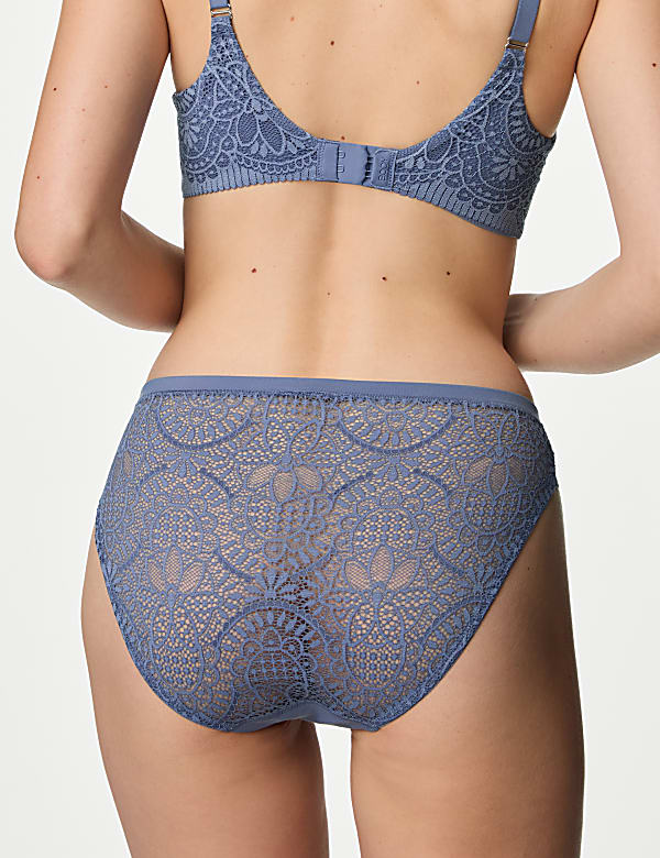 Soutien-gorge invisible &agrave; armatures dot&eacute; de la technologie Body Soft&trade;, bonnets embo&icirc;tants A &agrave; F - FR