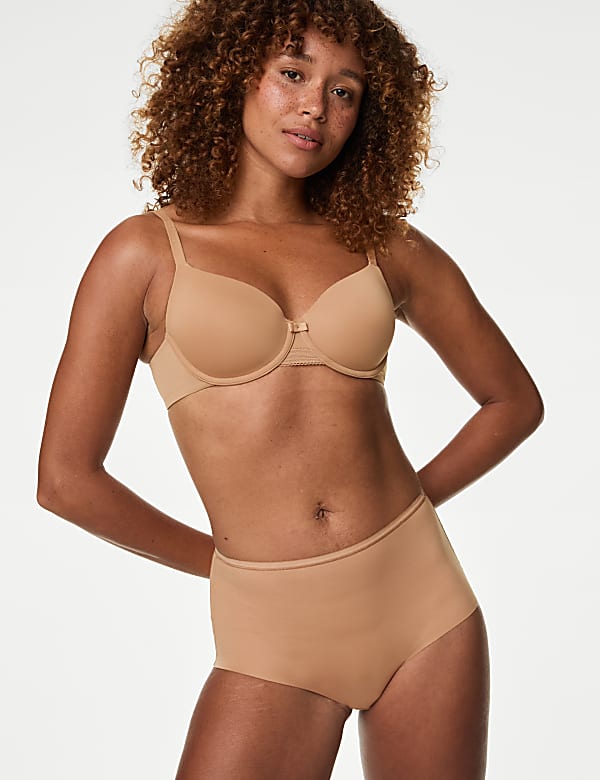 Soutien-gorge Flexifit&trade; invisible &agrave; armatures, bonnets embo&icirc;tants A&nbsp;&agrave;&nbsp;F - CH