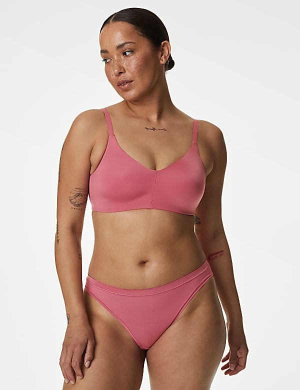 Setje met beugelloze bh met Flexifit en hele cup voor cupmaten A E