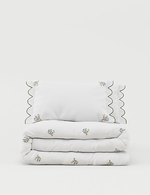 Pure Cotton Floral Embroidered Bedding Set - CH