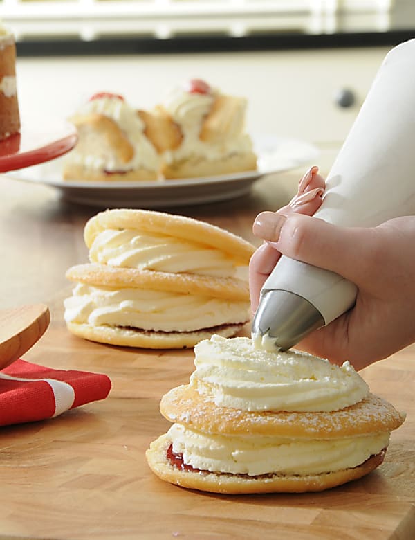 9 Piece Piping Bag Set - NL