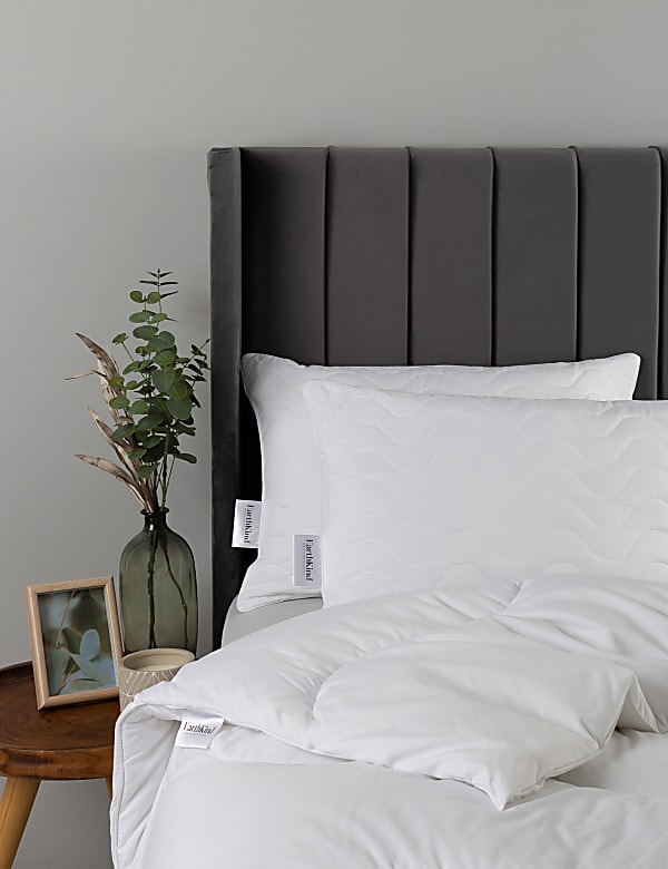 Polyester throw pillows outlet