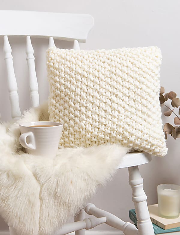 Cushion Cover Knitting Kit - JP