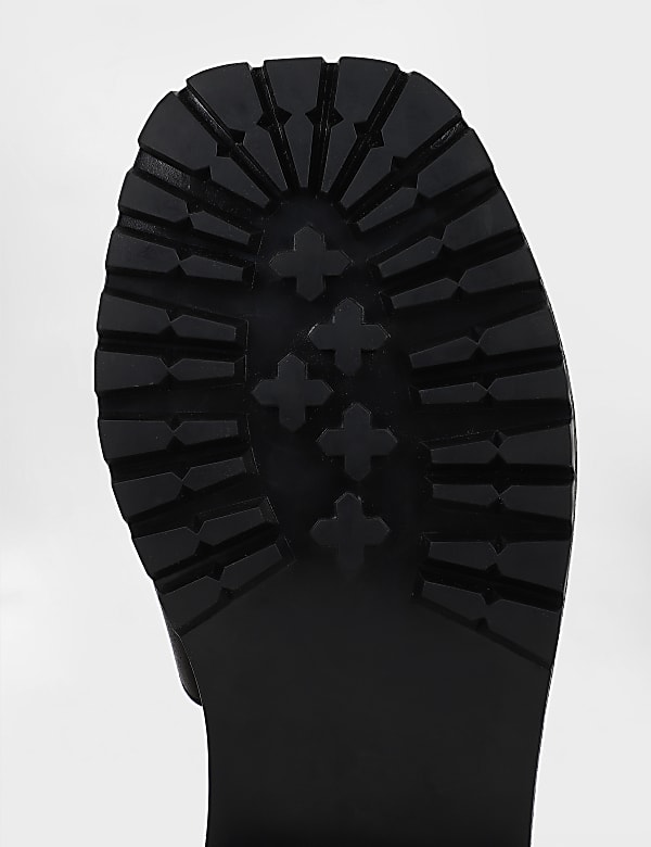 Leather Buckle Closure Sandals