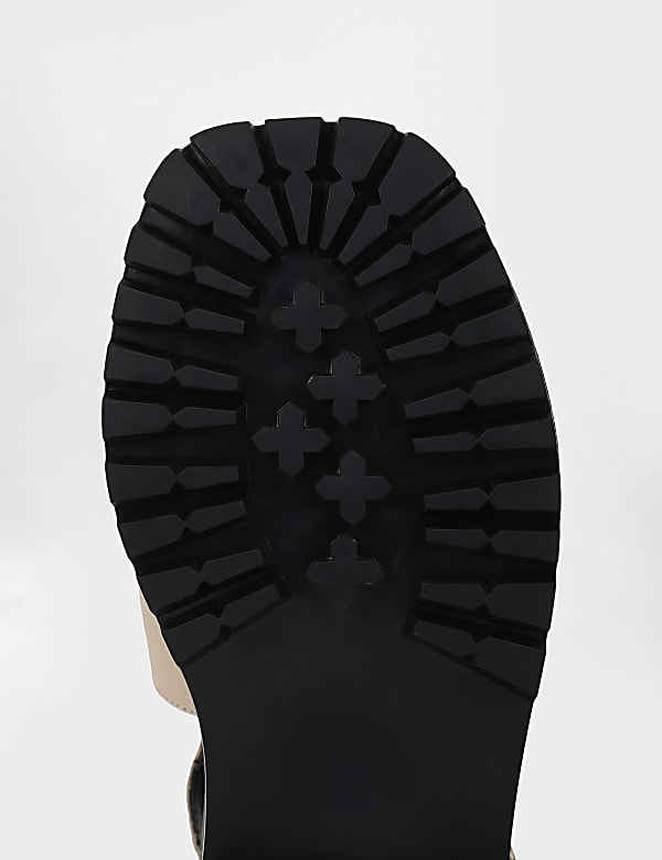 Leather Buckle Closure Sandals