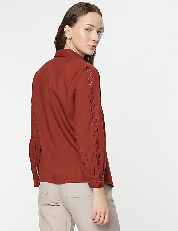 Cotton Rich Embroidery Spread Collar Shirt