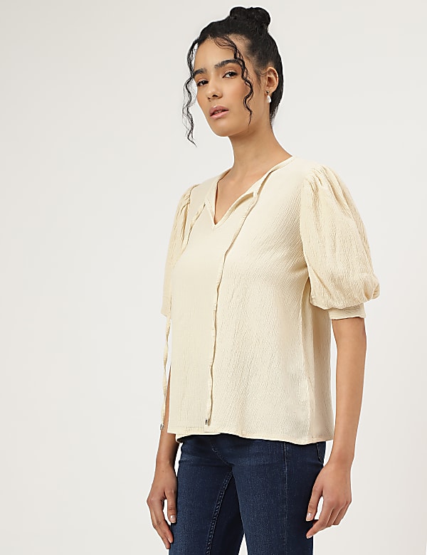 Tie-Up Neck Half Sleeves Top