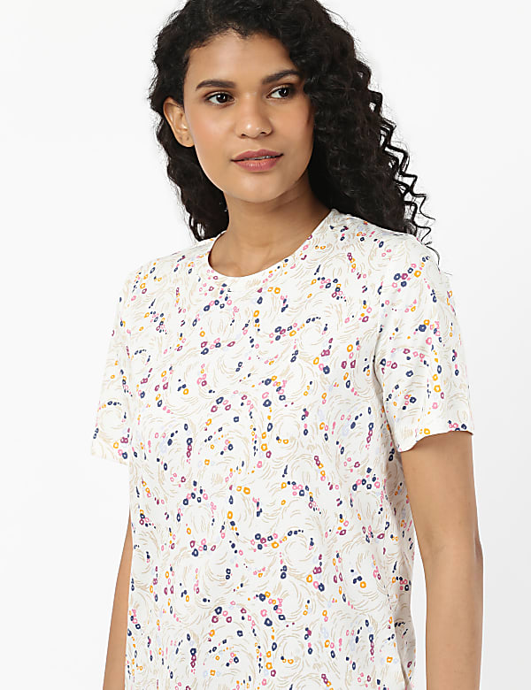 Floral Print Crew Neck Tee