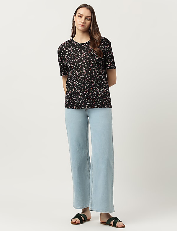 Floral Printed Round Neck T-Shirt