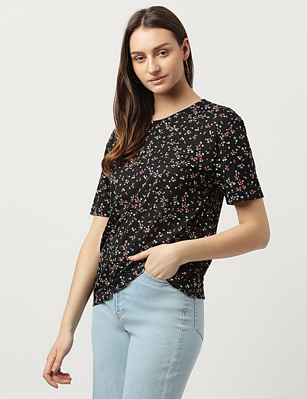 Floral Printed Round Neck T-Shirt