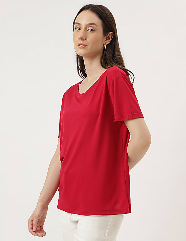 Relaxed Fit Crew Neck Tee