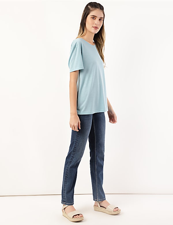 Relaxed Fit Crew Neck Tee