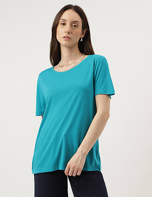 Relaxed Fit Crew Neck Tee