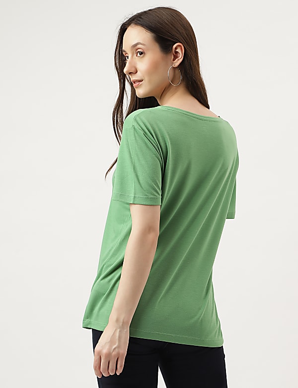 Relaxed Fit Crew Neck Tee